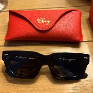 CHERRY LA SWINGERS SUNGLASSES